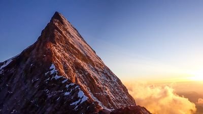 The summit tour of the Eiger
