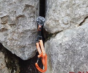 Friend in rock crack