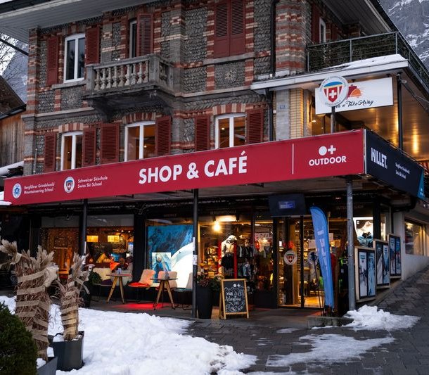 Aussenansicht Grindelwald Shop & Café