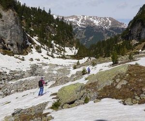 Ski tourers at the end of the snow