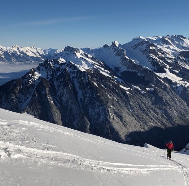 Ski tourers ascending to Sulegg.